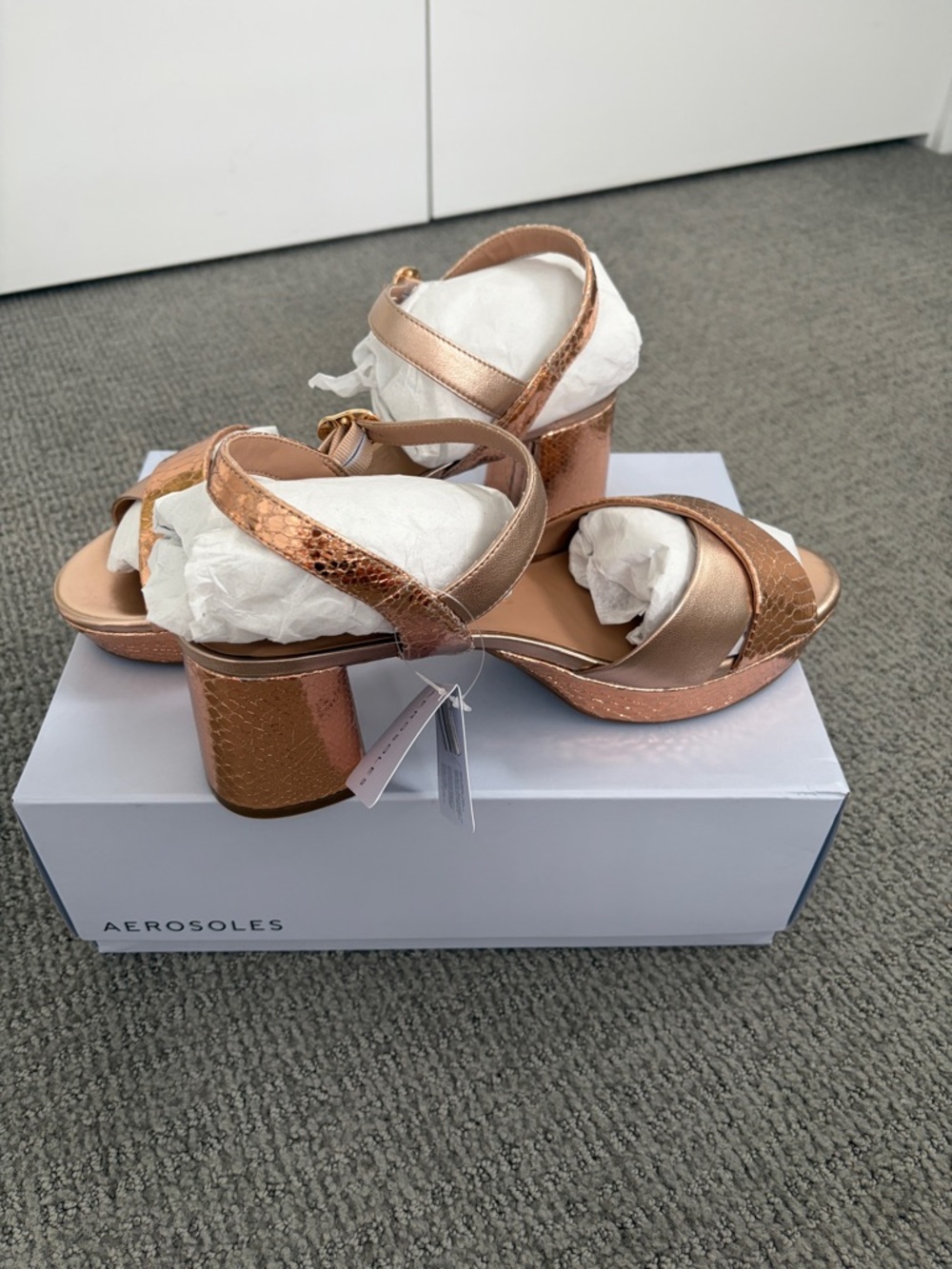 Aerosoles - COSMOS - Rose Gold Platform Heels - Size 11 - Picture 5 of 8